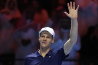 Six Kings Slam: Jannik Sinner thrashes Novak Djokovic to tee up Carlos Alcaraz final showdown