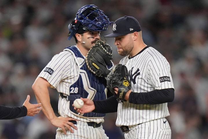 Yankees bullpen falters again in playoff-opening loss to the Red Sox