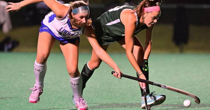 St. Joseph's edges Ladue to reach field hockey state semifinals