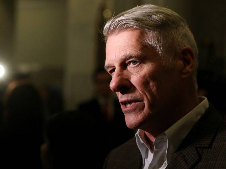 AUPE, other union leaders meet to talk job action as striking teachers face back to work order