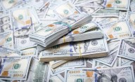 El dólar oficial acumuló una suba de $40 en la semana y llega a las elecciones arriba de $1500