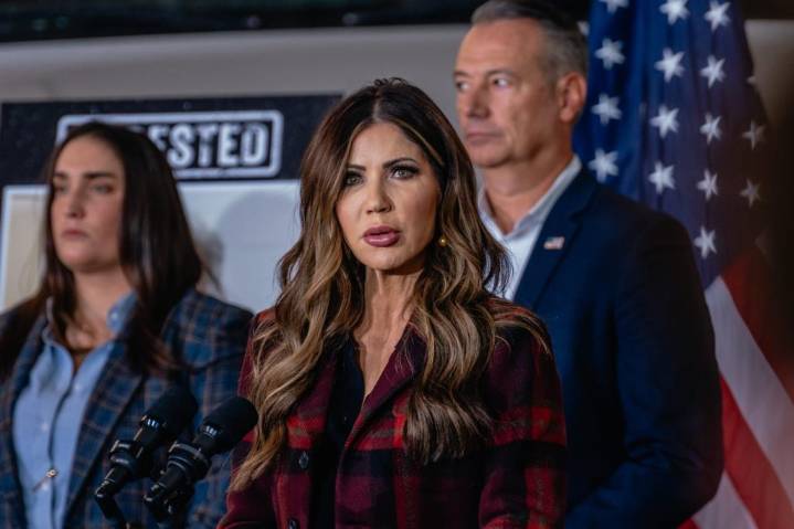 Hey DHS: Ending automatic grace period for work permit renewals will hurt law