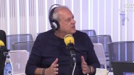 "Le compráis hasta el cambio de nombre": Aroca critica la "vía andaluza" de Moreno