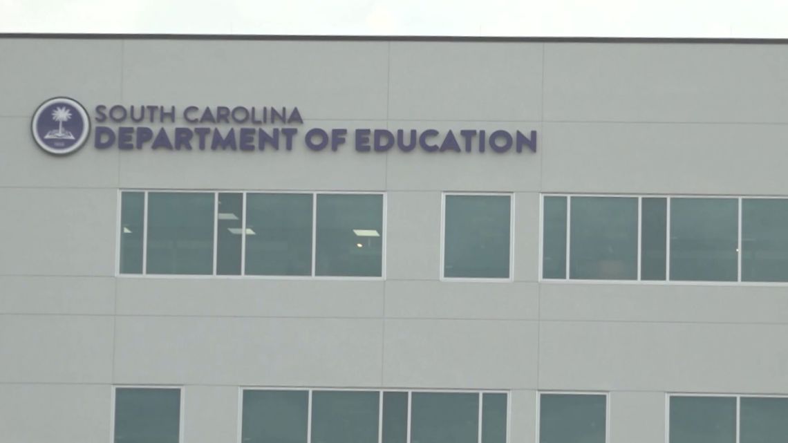 Lawmakers push for more oversight of school district finances