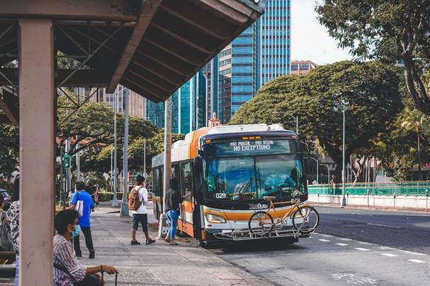 TheBus riders urged to make alternate plans as drivers’ contract talks continue