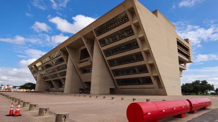 Dallas City Hall repairs could cost up to $345M after years of deferred maintenance
