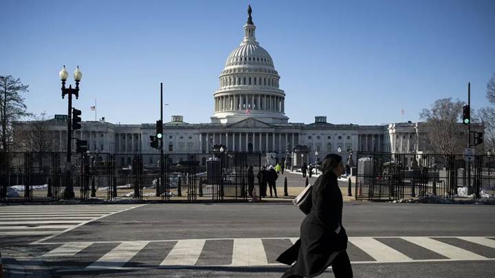El Congreso de Estados Unidos no aprobó el presupuesto y activó el cierre parcial del gobierno