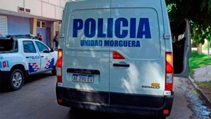 Conmoción en el barrio Los Álamos II: una joven fue hallada sin vida por su madre