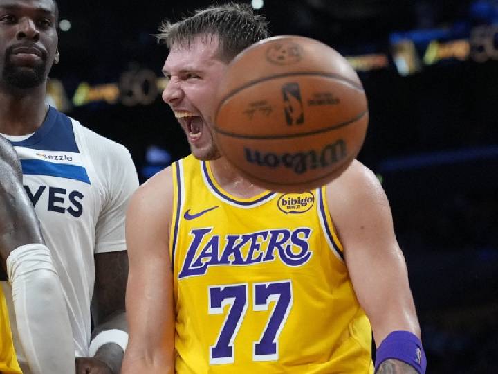 Luka Doncic disfruta de un inicio de campaña de leyenda