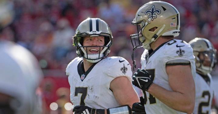 Taysom Hill, Foster Moreau expected to be active for Saints' game against New York Giants