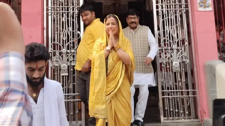Bihar Assembly Elections 2025: Bhojpuri Star Pawan Singh's Wife Jyoti Singh Files Nomination From Karakat Seat