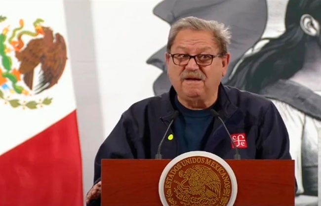 Descartan remover de su cargo a Paco Ignacio Taibo II por dichos sobre mujeres escritoras