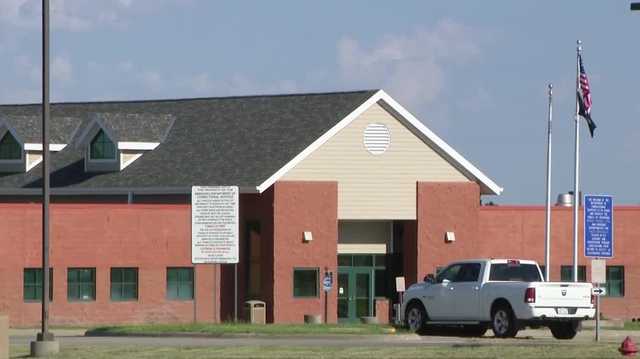 Now nearly empty Nebraska prison set to become ICE detention center