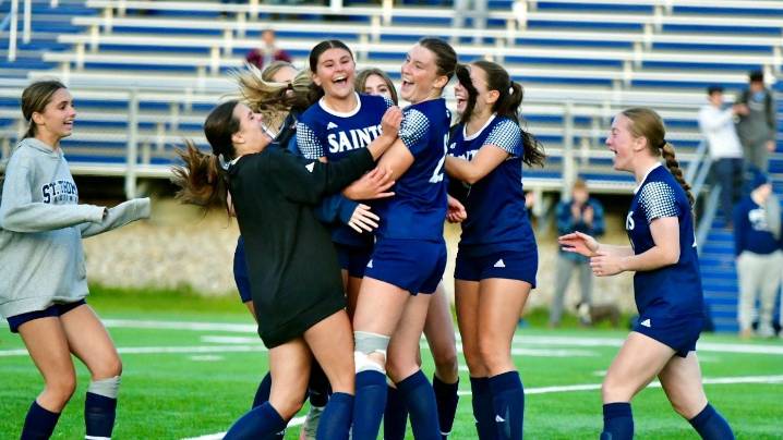 Tuesday Tourney Roundup: STA girls, Traip boys advance, more results