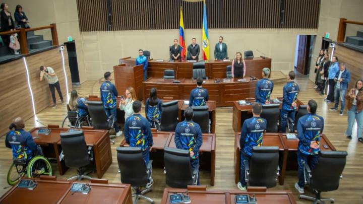 Cundinamarca exalta a sus héroes deportivos: 12 atletas con triunfos internacionales reciben máxima distinción