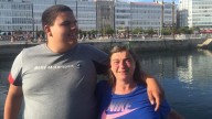 Una familia de A Coruña pide que no trasladen a su hijo autista a 175 kilómetros de casa: «Es una catástrofe»
