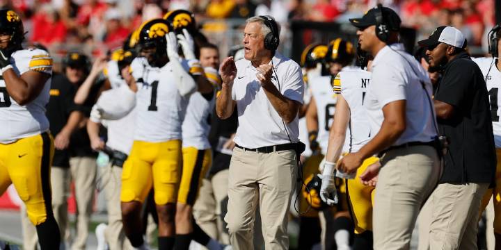 Hawkeyes to take on Gophers in rivalry matchup