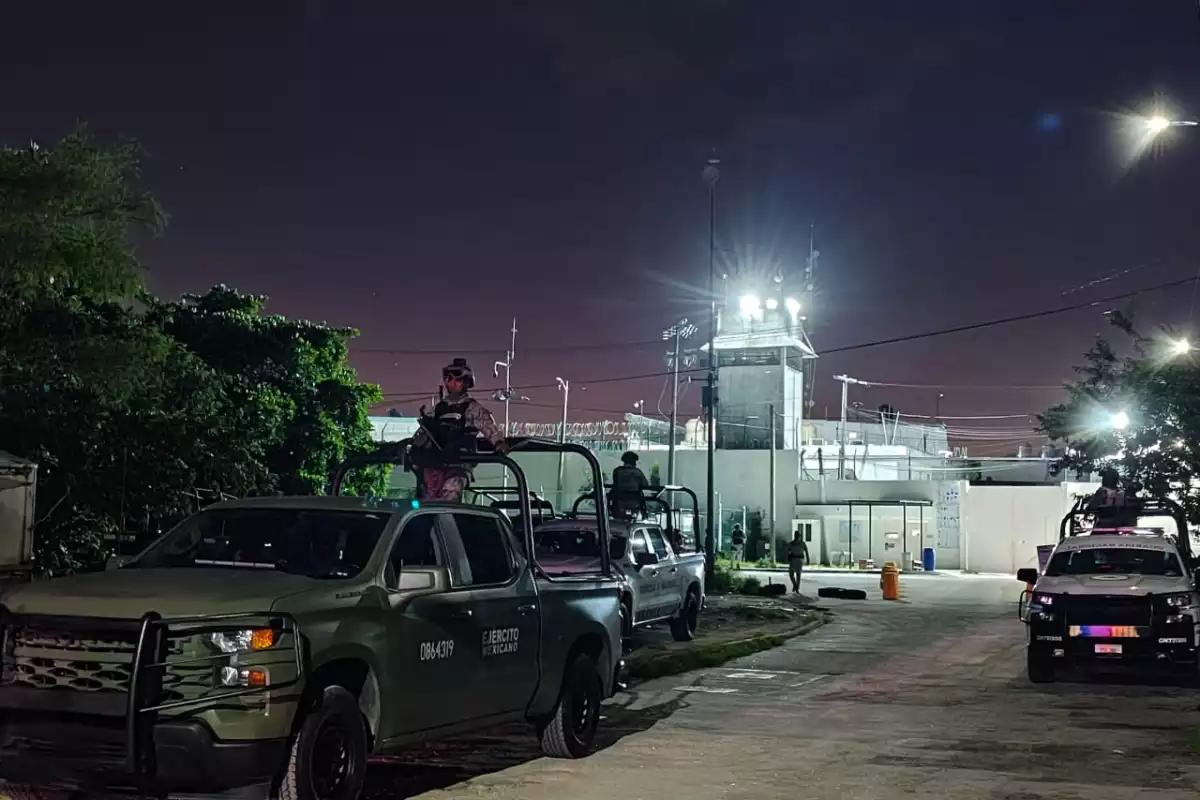 Autoridades estatales y federales realizan un operativo en el Cereso de Cancún