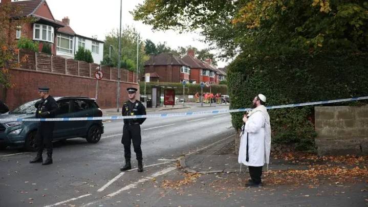 Reino Unido: Policía confirmó la muerte del presunto atacante de la sinagoga de Mánchester