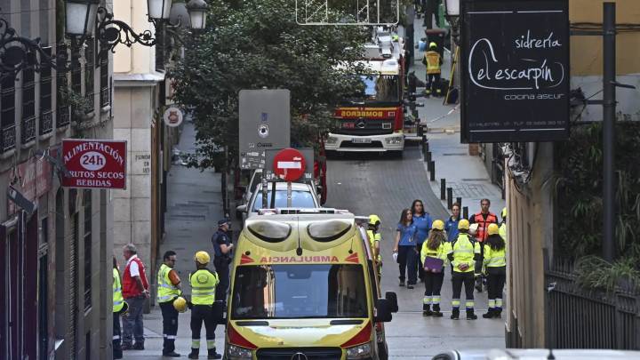 Tres heridos y cuatro desaparecidos en el derrumbe parcial de un edificio en obras en Madrid