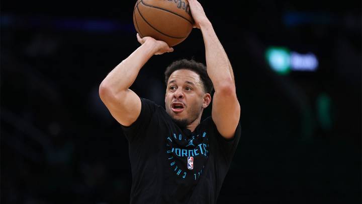 Warriors waive Seth Curry, but there’s a catch