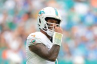 Deadspin | Mike McDaniel: 'Wrong forum' for Dolphins QB to call out teammates