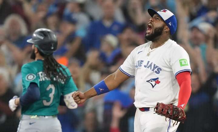 Los Azulejos de Toronto forzaron el séptimo juego con victoria en casa