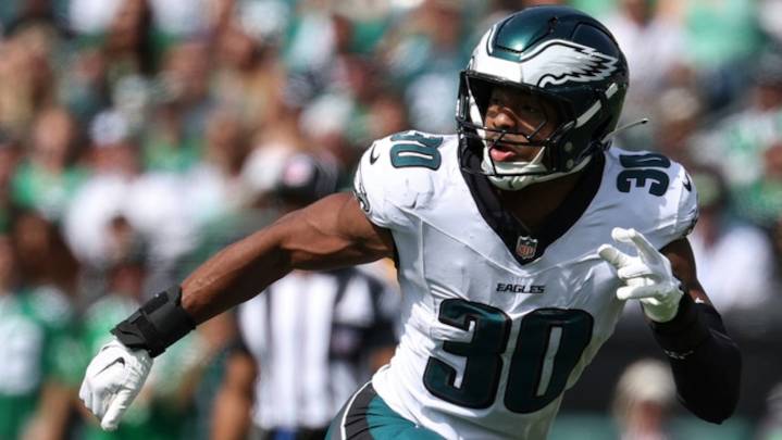 Smith's retirement has left the Eagles scrambling for help at one of the team's weakest positions.