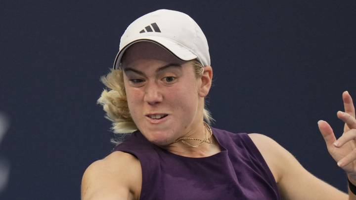 China Open: Britain's Sonay Kartal loses to Linda Noskova in quarter