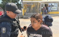 Agrede mujer a reportero que cubría nota policíaca
