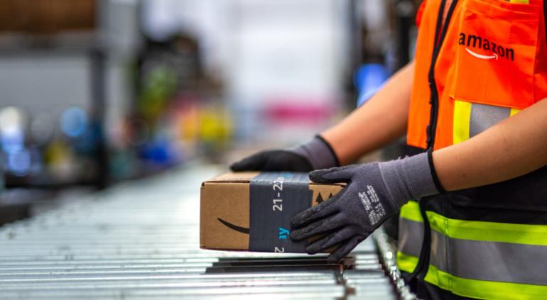 Despedirá Amazon hasta a 30 mil empleados por declive post