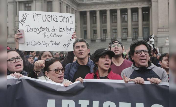 Artistas escénicos y cineastas en la marcha nacional: "Jerí es la continuidad de Boluarte"