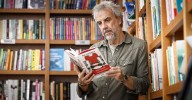 Nani Castañeda: "Los libros y la música son las dos cosas que me han dado de comer"