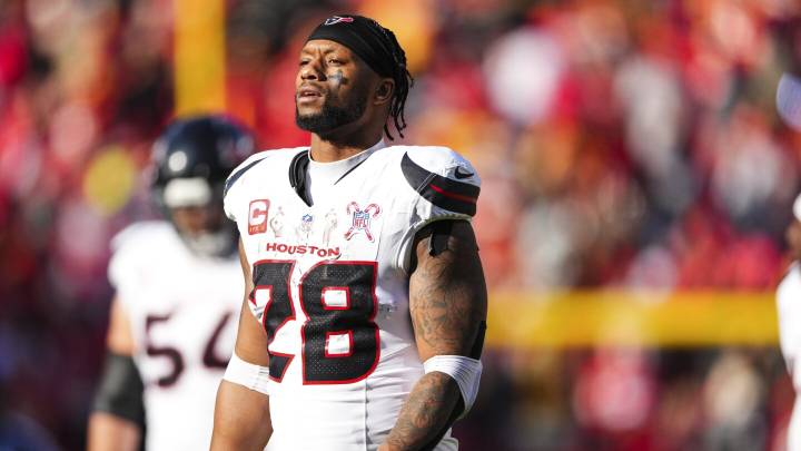 Nick Caserio: Joe Mixon's progressing, will have better sense where it goes soon