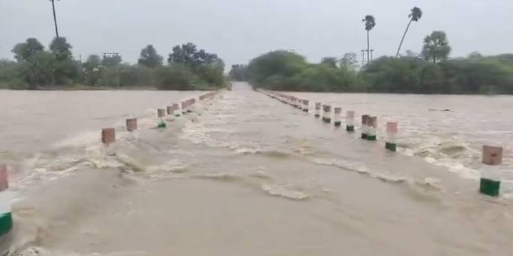 Telangana sees heavy rain under Cyclone Montha’s spillover effects