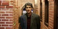 Murió el cineasta iraní Nasser Taghvai