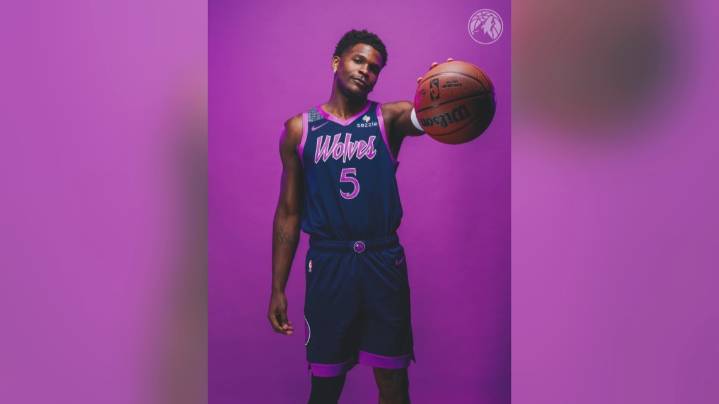 Wolves to bring back Prince city uniforms