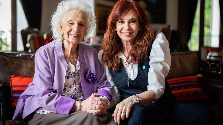 Cristina Kirchner saludó a Estela de Carlotto por sus 95 años y destacó su “obra…