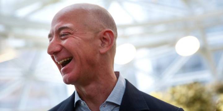 Conoce cómo Jeff Bezos, creador de Amazon, convenció a sus padres de poner todos los ahorros en su empresa