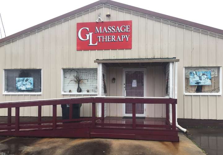 Pastor who was massage parlor ‘regular’ avoids prison on human trafficking count