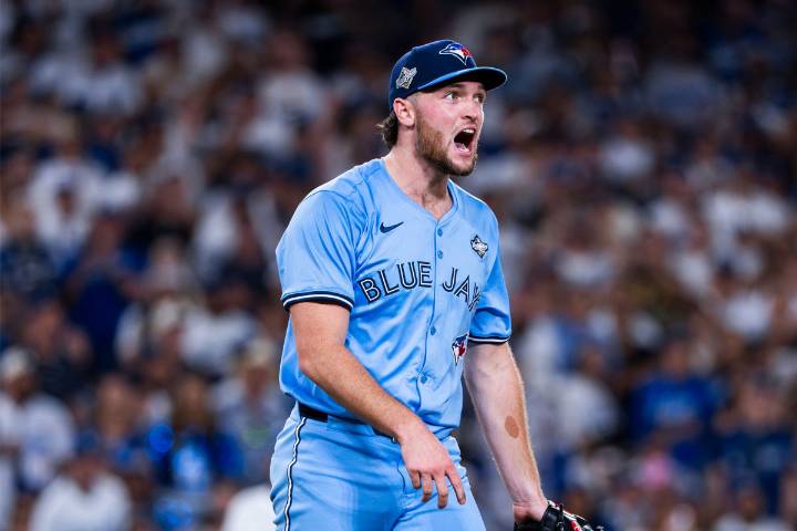 Toronto se apoya en una salida histórica de su novato sensación y en jonrones tempraneros para quedar a ley de uno