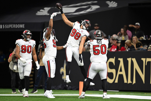 Anthony Nelson y la defensiva de Buccaneers brillan en la victoria 23