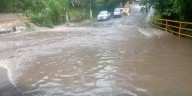 Crece el arroyo Choápam y se rompe la conexión vial en la Cuenca del Papaloapan
