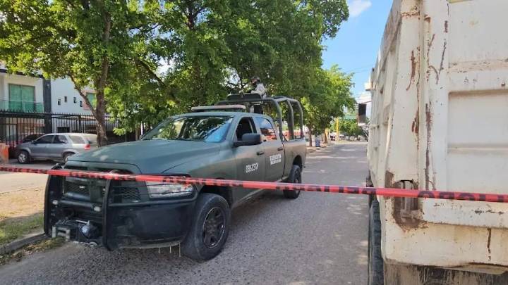 Asesinan a dos jóvenes motociclistas en la colonia Emiliano Zapata, al sur de Culiacán