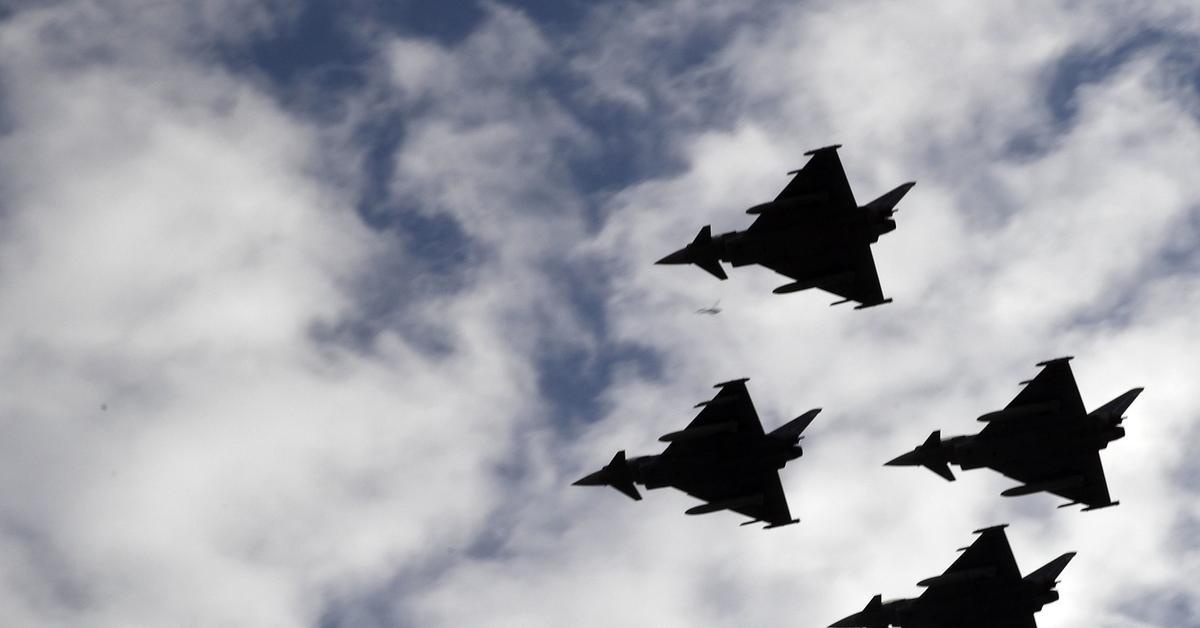 Cazas españoles de la OTAN se activan por la incursión de dos aviones rusos en Lituania