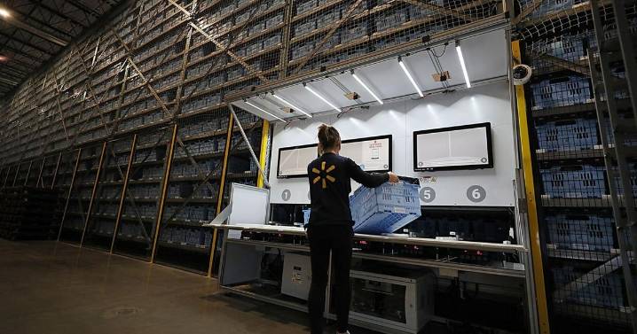 You’ll soon be able to shop Walmart’s catalog on ChatGPT