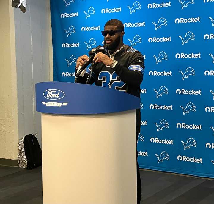 Lions DBs ball out, support suspended safety with jersey tribute: ‘Money can’t buy loyalty’
