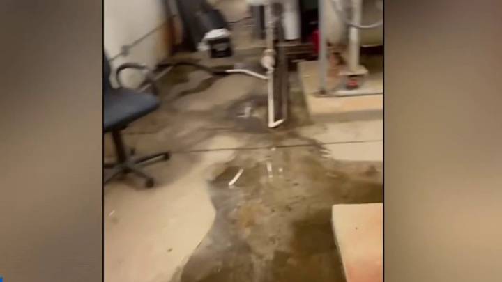 Sewage spill closes DC high school after students sent home early
