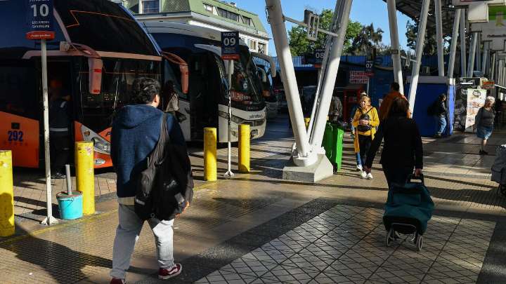 DT cursa multas por más de $212 millones en fiscalización a buses interurbanos durante fin de semana largo