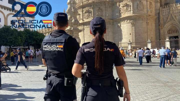 En prisión dos personas por secuestrar y vejar durante tres días a un joven en una nave